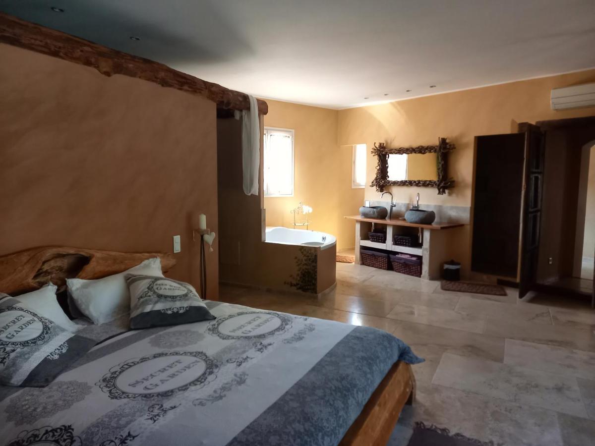 Maison Au Castellet Ле-Кастелле Экстерьер фото