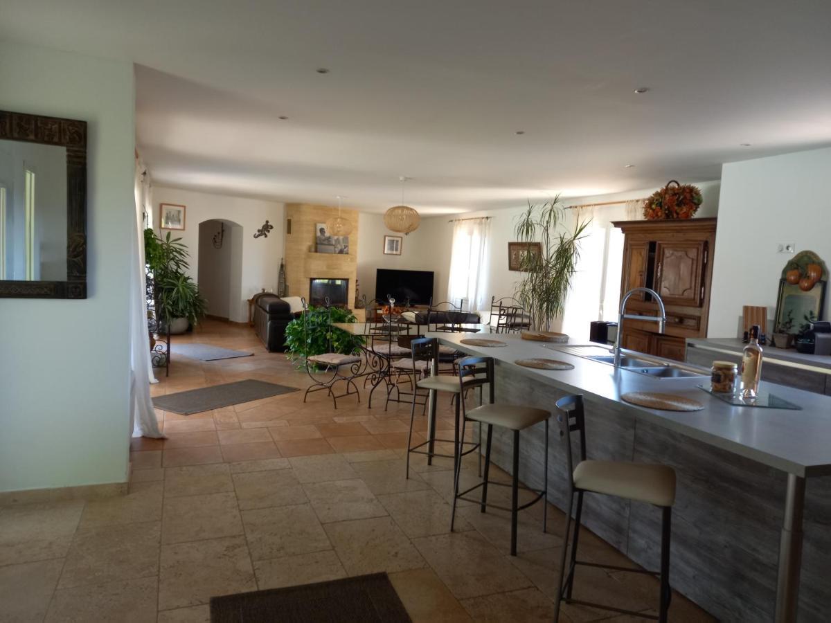 Maison Au Castellet Ле-Кастелле Экстерьер фото
